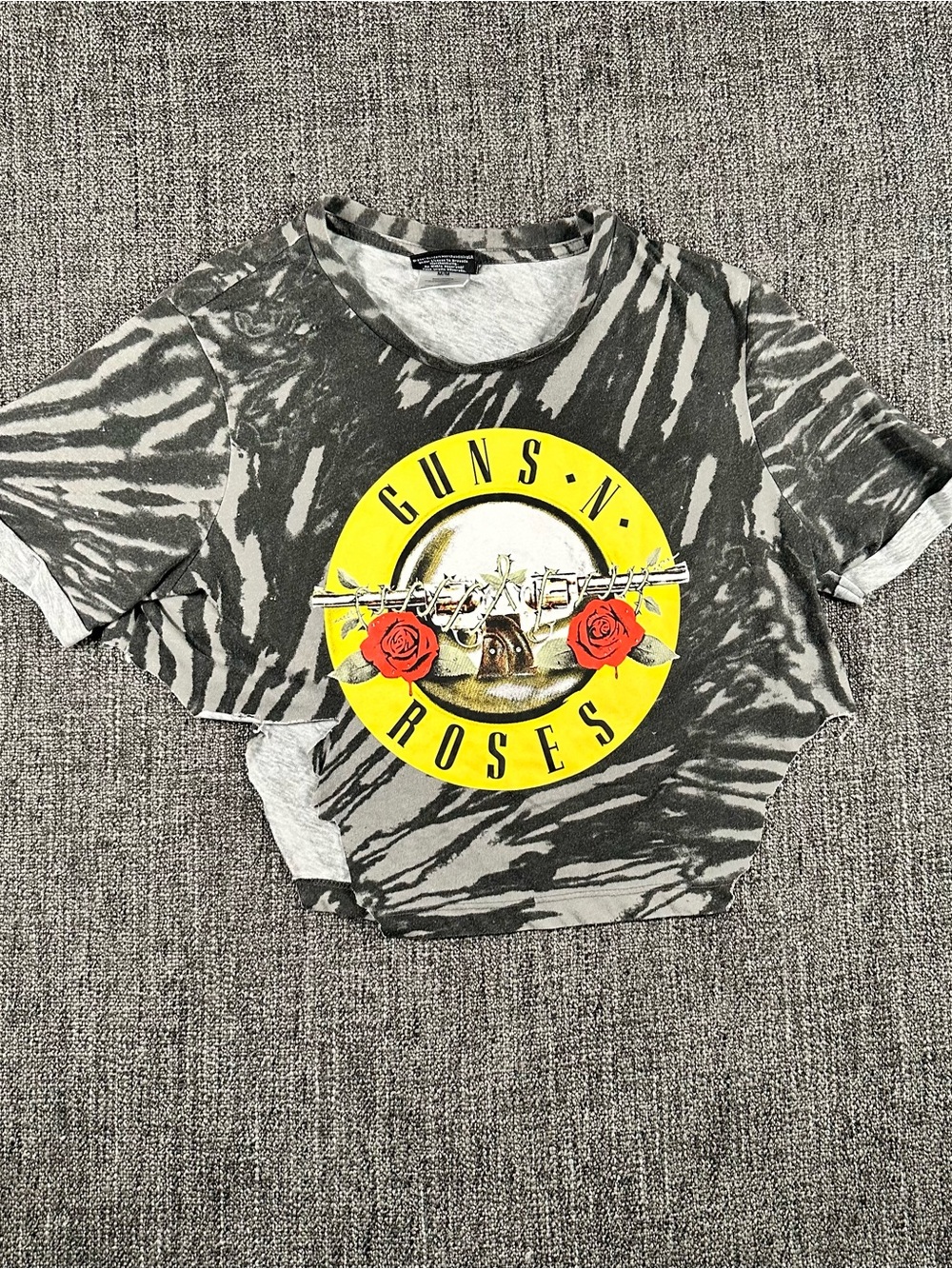 Guns N’ Roses crop top, cut, concert T-shirt